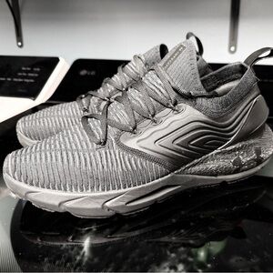 Under Armour Men's Hovr Phantom 2 Triple Black Shoes